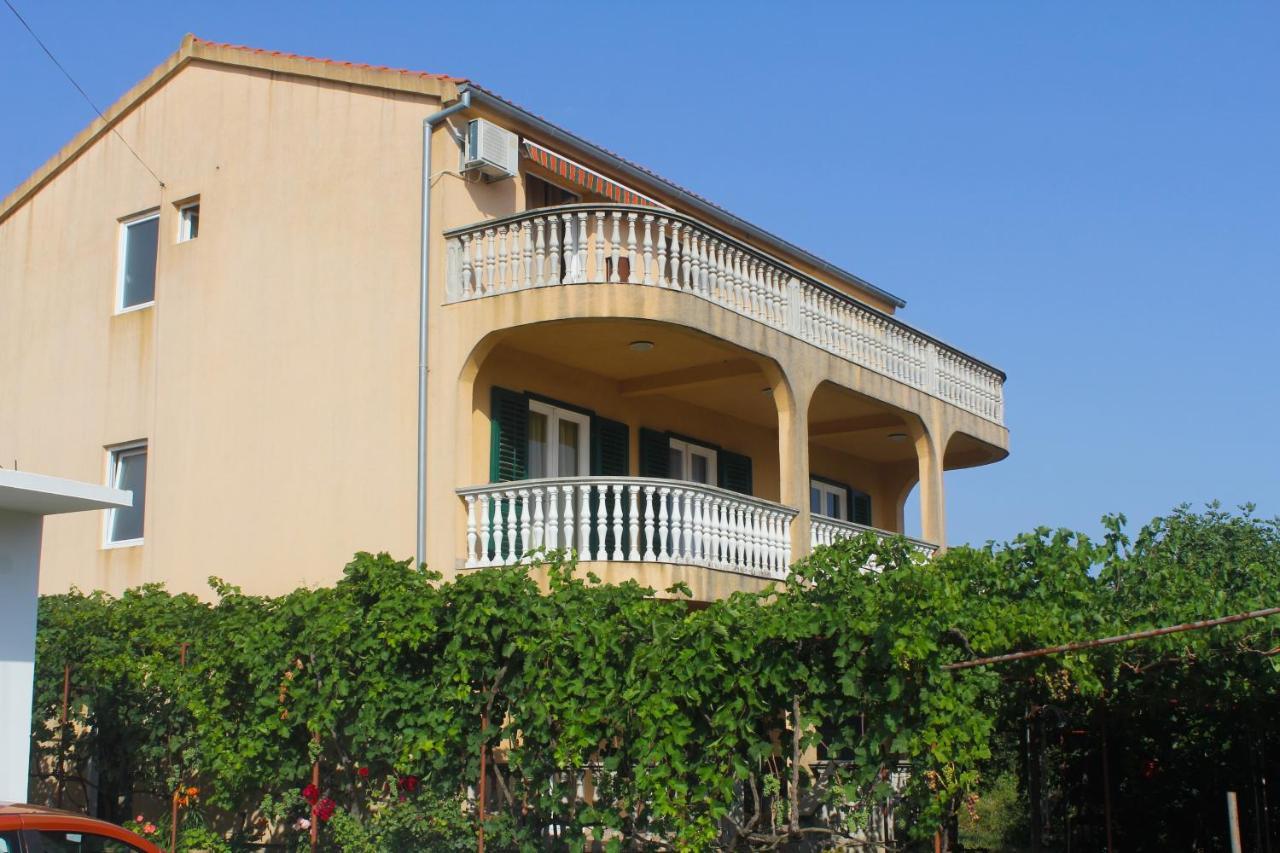 Appartement With A Parking Space Sveti Filip I Jakov, Biograd - 16708 *
